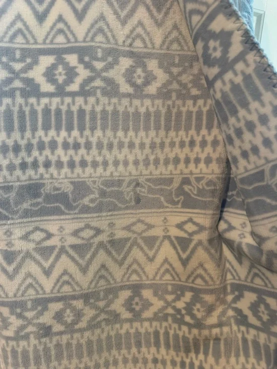 Wrangler Aztec + Cowboy boot Reversible Throw Blanket - Light Blue & White - NWT - Picture 5 of 5